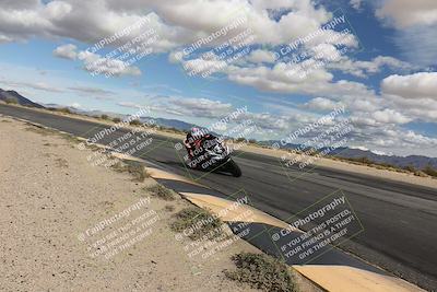 media/Nov-16-2025-Race Pace (Sun) [[8c5fa54630]]/Verified Riders/6-Turn 10 Inside (1145am)/